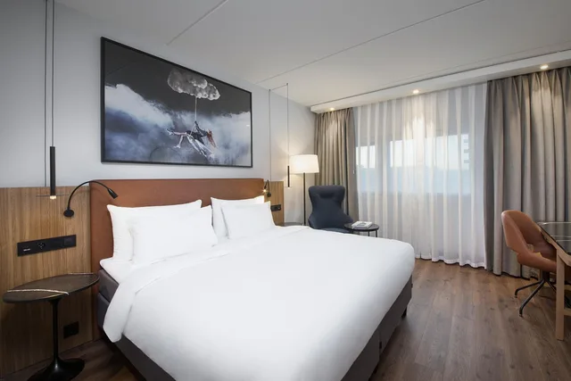 Superior, Queen Bed, Radisson Blu Airport Hotel Oslo Gardermoen 1/3