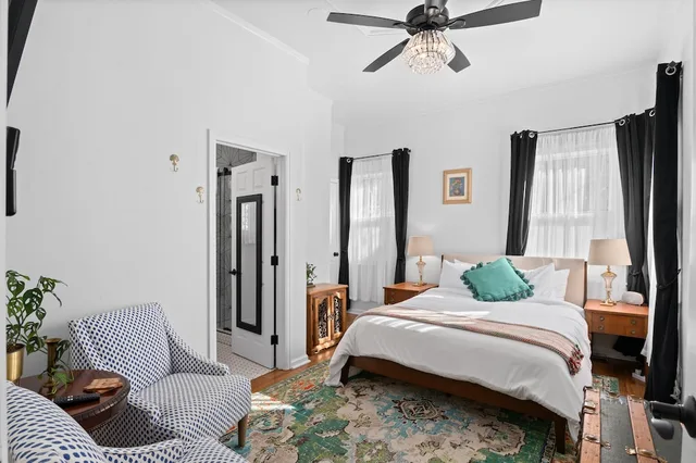 جناح ديلوكس بسرير كوين مع سرير سحّاب إضافي، The Adagio Bed and Breakfast 7/8