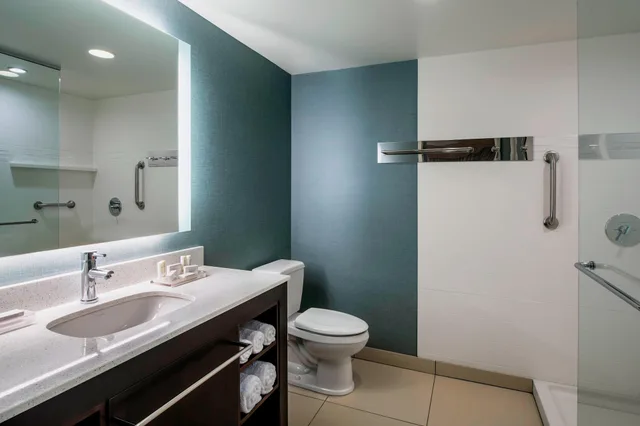 استوديو بسريرين كوين مع أريكة، Residence Inn Regina 2/3