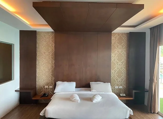 Luxury, King Bed, Sea View, with Pool, Phi Phi Cliff Beach Resort 1/5