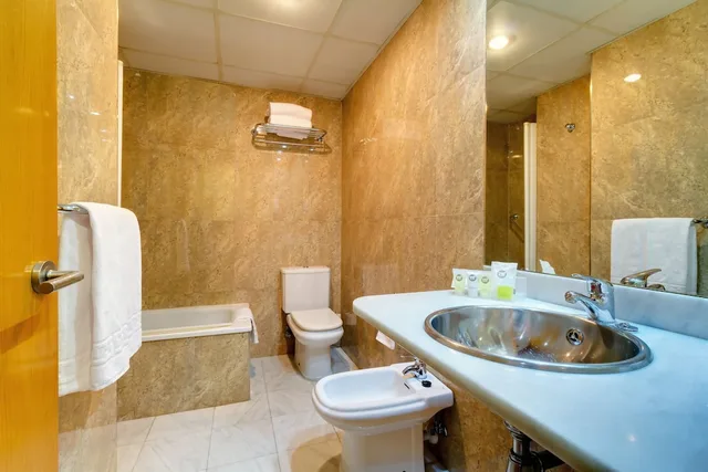غرفة قياسية بسريرين منفصلين، Hotel Oca Villa De Aviles 3/3