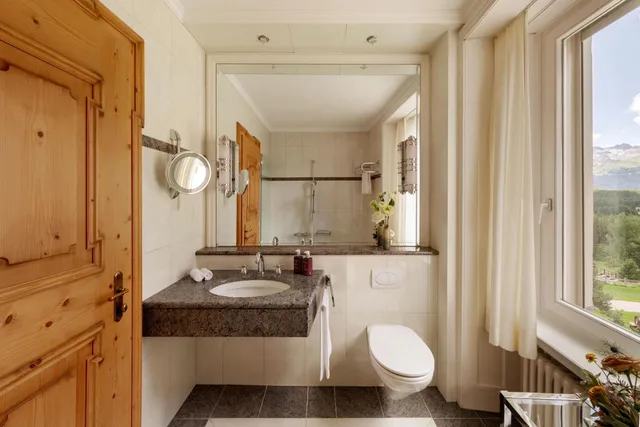 غرفة سوبيريور مفردة، Grand Hotel Kronenhof 3/8