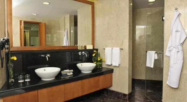 3 Bedrooms, Apartment, King Bed, Fraser Suites Seef Bahrain 4/4