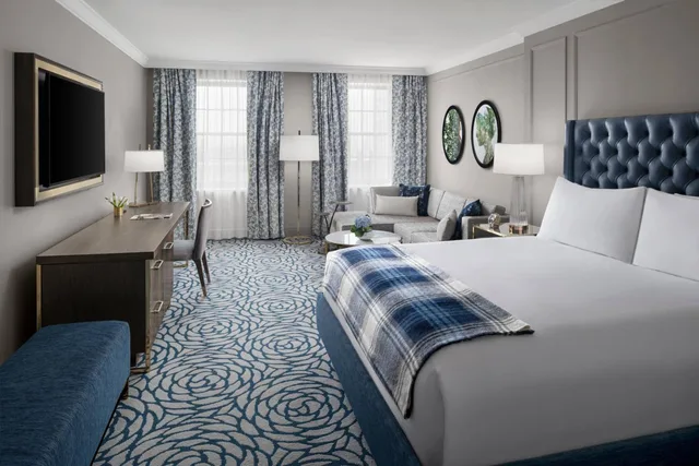 Guest Room, King Bed, The Lytle Park Hotel, Autograph Collection 1/11