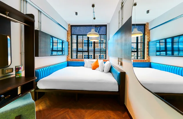 غرفة صغيرة، New Road Hotel 1/1