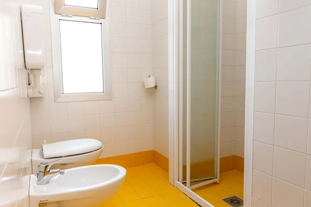 Room, Double or Twin Bed, Balcony, Wally Hotel 7/8