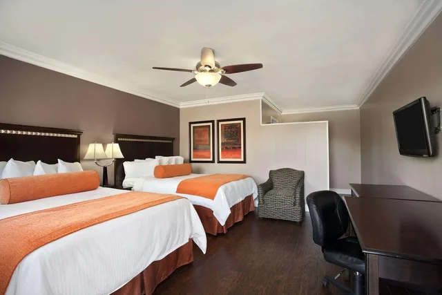 غرفة بسريرين كوين، Quality Inn & Suites Santa Maria, CA 1/2