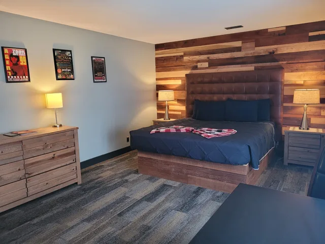 جناح جونيور بسرير كينج، The Brewery Lodge Hotel 2/2