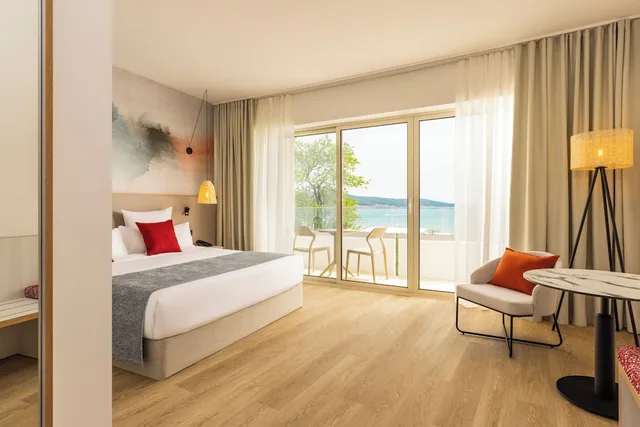 غرفة سوبيريور بسريرين منفصلين بإطلالة على البحر بشرفة، Breathless Resort & SPA 1/3