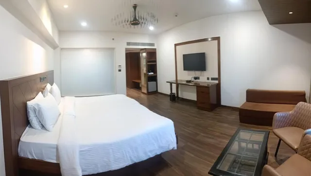 غرفة قياسية بسريرين منفصلين بدون إطلالة، Devka Beach Resort 1/2