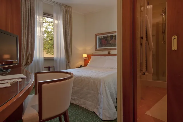 Room, French Bed, Small، Albergo Celide 5/10