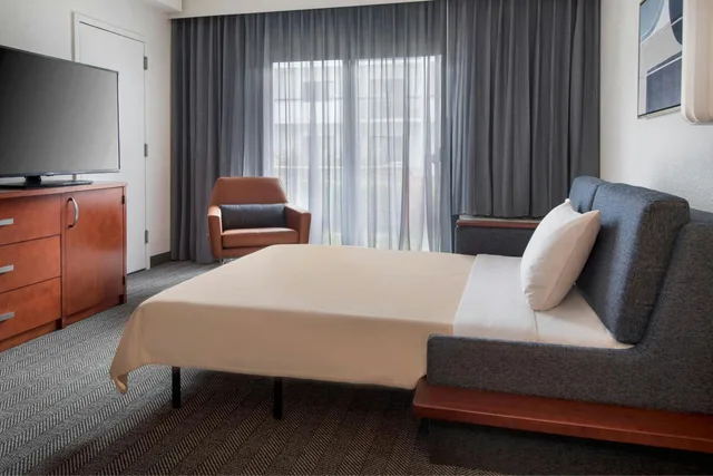 جناح بسريرين مزدوجين مع أريكة، Courtyard by Marriott Silver Spring North/White Oak 6/10