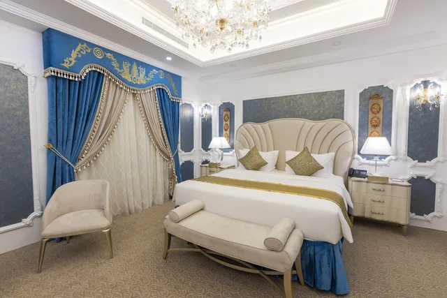 جناح ملكي بسرير كينج، Remaj Hotel 1/3
