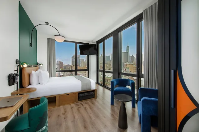 غرفة بسرير كينج بإطلالة على المعالم، Moxy NYC Lower East Side 3/3