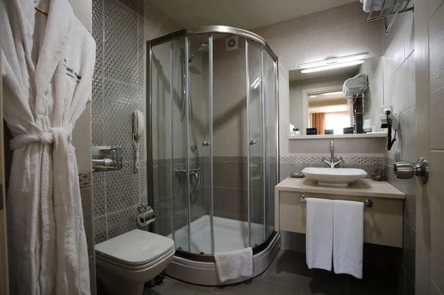 3 Bedrooms, Grand, Suite, 2 Double and Twin Beds، Home Stay Home Sisli 6/8