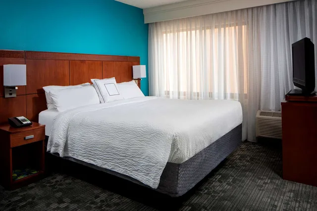 غرفة ديلوكس بسرير كينج لذوي الإعاقة، Sonesta Select Boca Raton 1/3