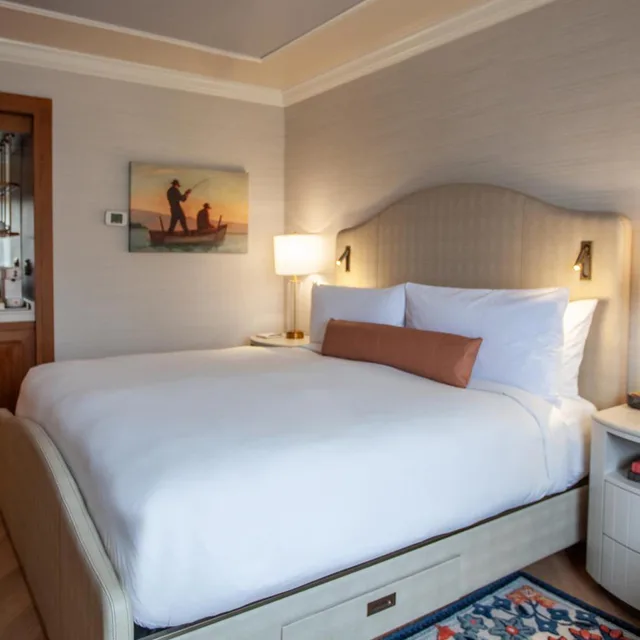 Room, King Bed, Accessible, Delamar Greenwich Harbor 2/3