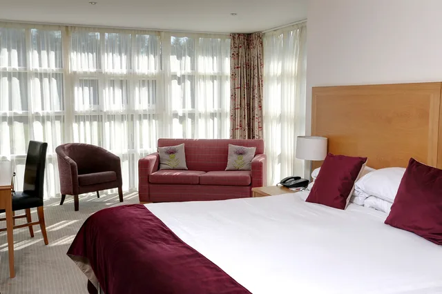 غرفة عائلية بسرير كينج، Best Western Balgeddie House Hotel 1/2