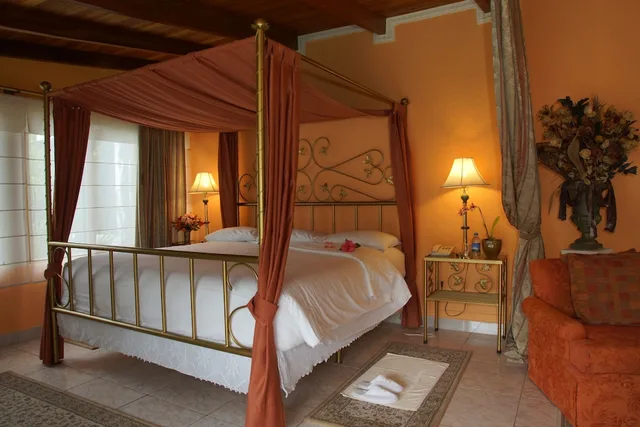 جناح بسرير كينج، LA MIRAGE GARDEN HOTEL & SPA 1/2