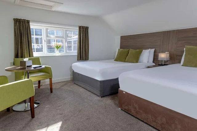 غرفة قياسية بسريرين منفصلين، Best Western Plus Kenwick Park Hotel 1/2