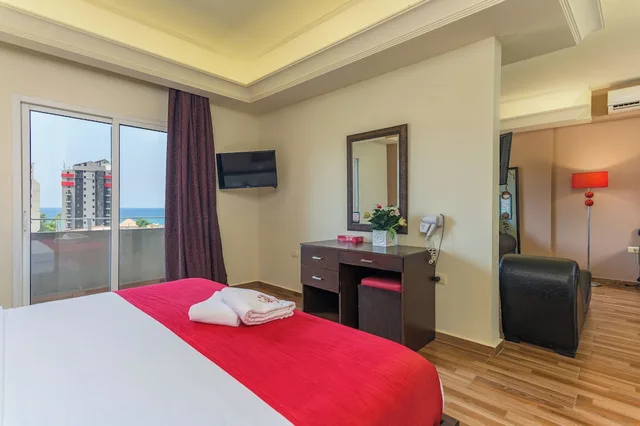 غرفة ملكية بسرير كينج، Al Murjan Palace Hotel, Jounieh 7/10