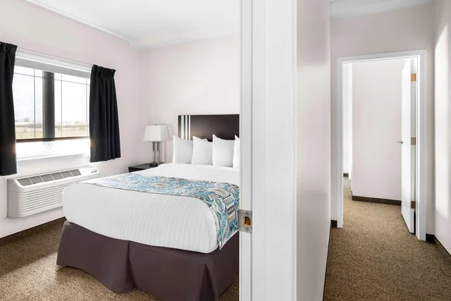 جناح بسريرين كوين، Surestay Studio By Best Western Hardisty 1/4