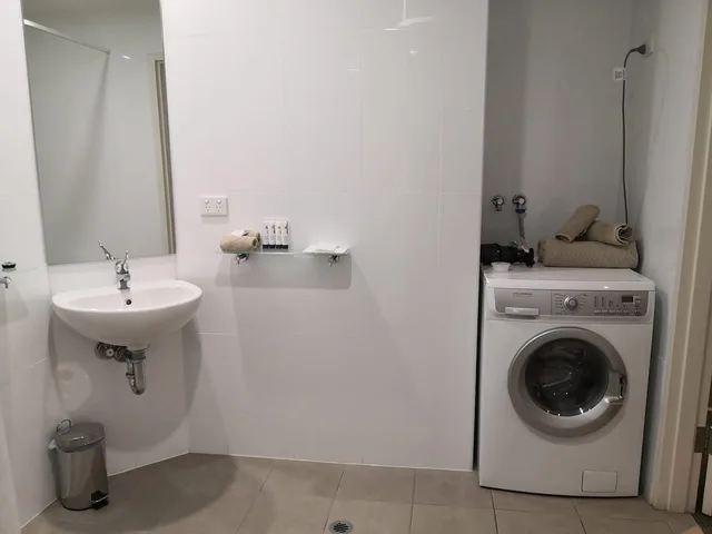 Efficiency, Multiple Beds, Accessible, MainStay Suites Whyalla 7/10