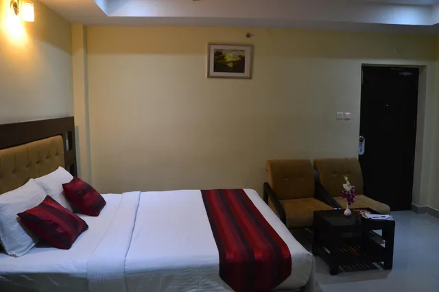 غرفة ديلوكس، MG Hotel Udayee International 1/2