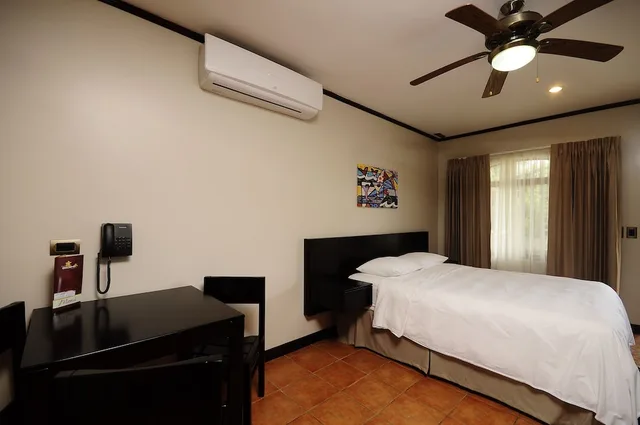 غرفة ديلوكس بسريرين كوين، Hotel Colono Beach 2/7