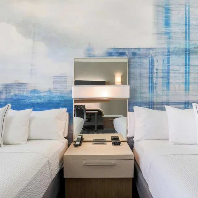 جناح بسريرين كوين مع أريكة، Courtyard by Marriott Pittsburgh Downtown 1/2