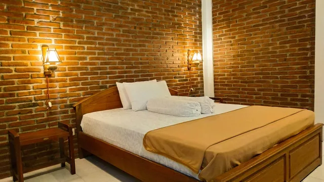 Deluxe, King Bed, Genthong Homestay 1/6