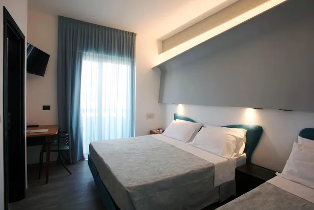 غرفة ثلاثية، Hotel Ali D'Oro 5/10