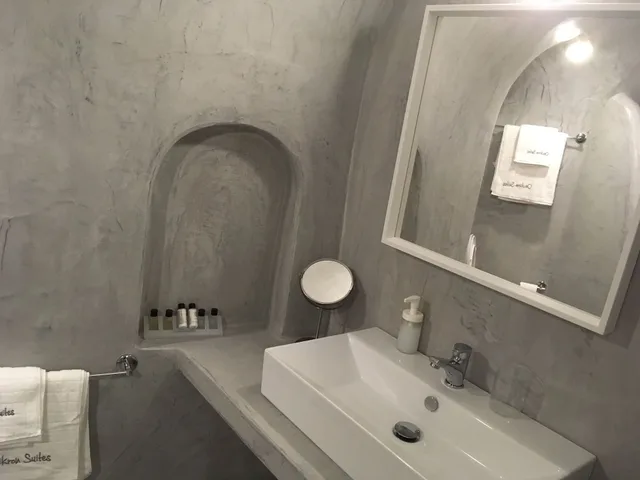 Suite, Queen Bed, Volcano View, Sofa، Theodora Suites - Adults Only 2/2