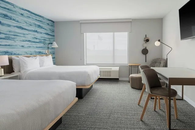 studio, 2 queen beds, corner, Towneplace Suites By Marriott Norfolk 1/3