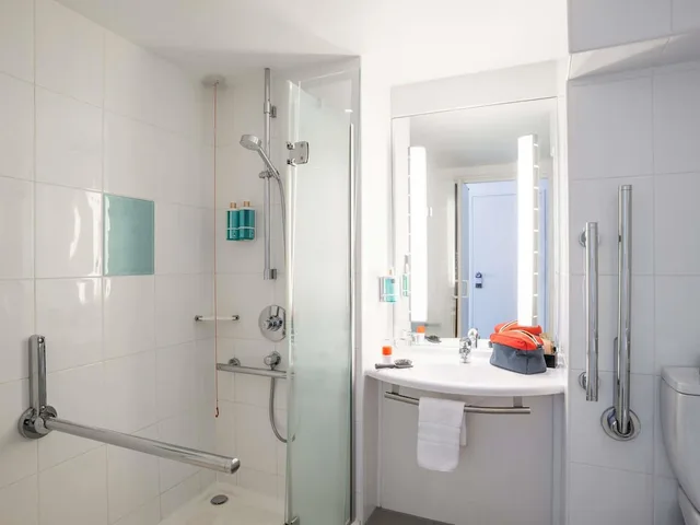 غرفة كلاسيكية عائلية بسرير مزدوج مع أريكة، Novotel Glasgow Centre 7/10