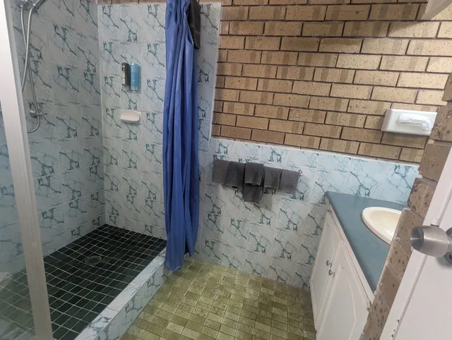 شقة عائلية بسرير كوين وسريرين فرديين، Motel Wellington 5/6