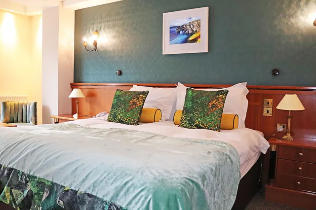 جناح جونيور بسرير كينج، Fredrick S Hotel Restaurant Spa 3/4