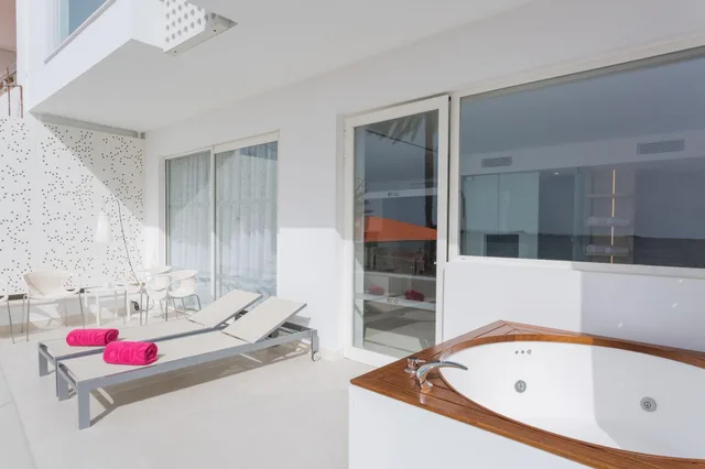 جناح بريميوم، One Ibiza Suites 3/3