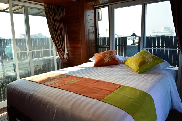 Roof Top, Suite, King Bed، Adamaz House 1/2
