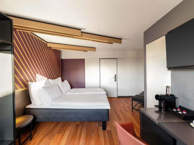 غرفة بريميوم بسرير مزدوج، B&B Hotel Dusseldorf Hbf 2/3
