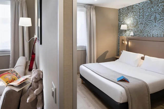 جناح جونيور بسرير كوين مع أريكة، Daumesnil Vincennes Hotel 6/8