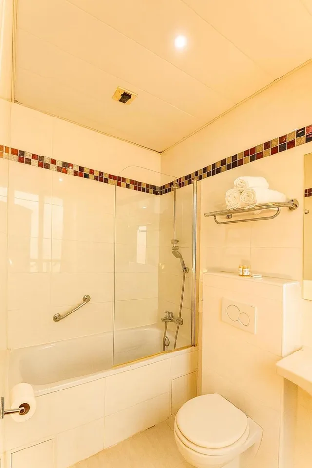 Quad Room, Hotel Havane Opera 6/9