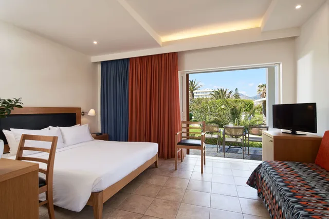 بنغل بإطلالة على الحديقة، Civitel Creta Beach 1/8