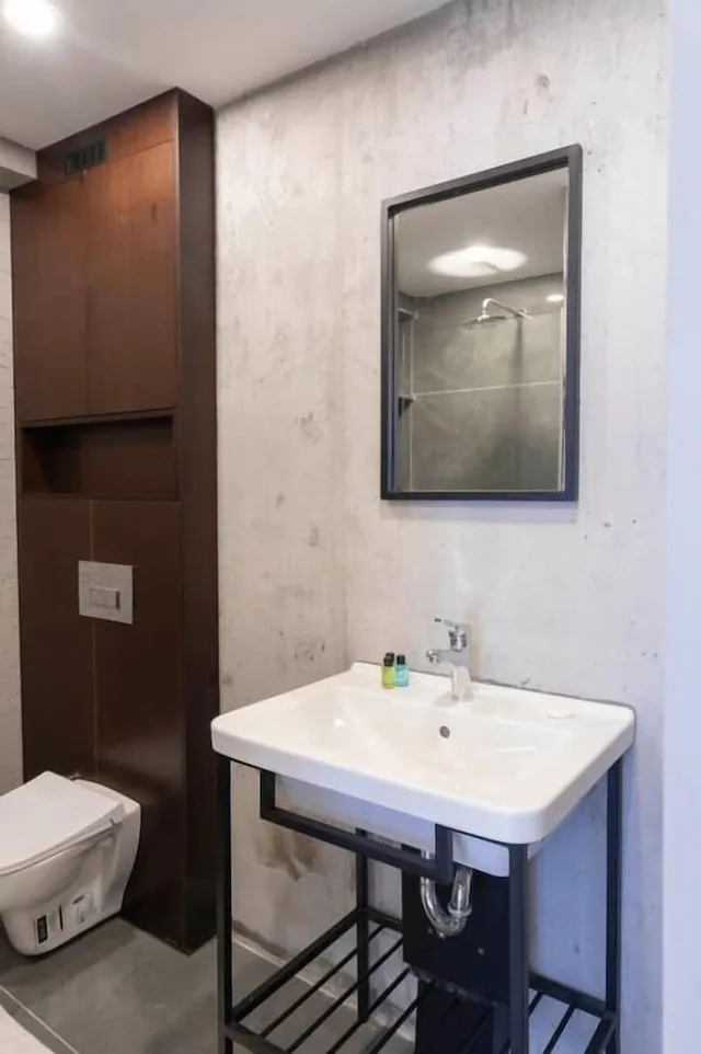 شقة عائلية بسرير كوين وسرير فردي مع أريكة، Arach Hotel Harbiye 5/5
