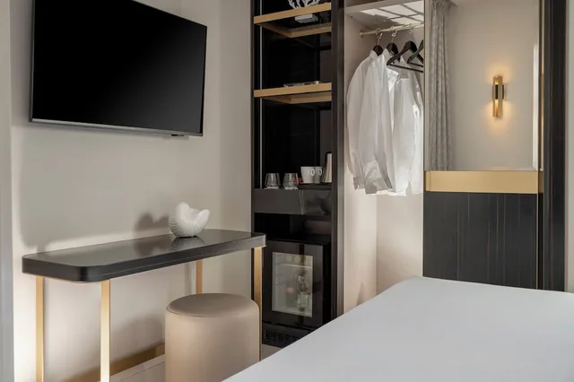 Deluxe, Double or Twin Bed, Ambasciatori 10/10