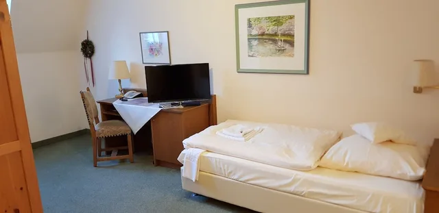 غرفة أساسية مفردة بسرير فردي، AKZENT Hotel Gut Hoeing 2/5
