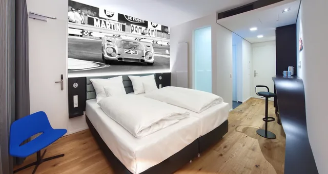 غرفة متصلة عائلية بسريرين مزدوجين، V8 Hotel Motorworld Region Stuttgart, BW Premier Collection 4/7