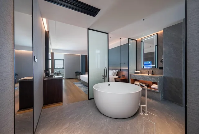 Premium, King Bed, Days Hotel by Wyndham Changsha East 6/6
