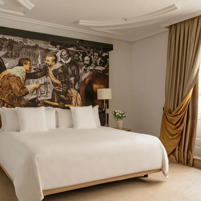 Red Level, Penthouse Suite, Sofa, Palacio de Los Duques Gran Melia 1/4