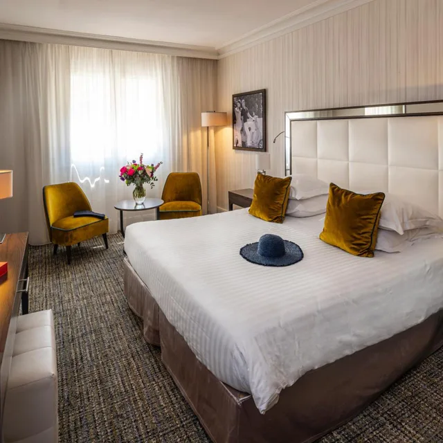 غرفة بريفيليج، Le Canberra 2/10